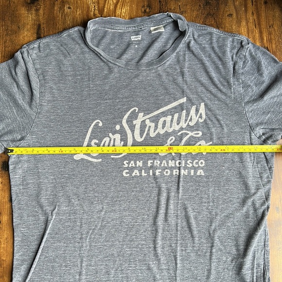 Levi Strauss & Co Vintage T-Shirt Size Medium - Picture 5 of 5